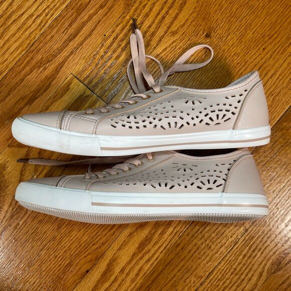 Restricted | Blush Pink Eyelet Sneakers | Size 9 - Picture 6 of 11